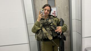 Hannah Georgiana Avram - rom&acirc;ncă &icirc;n armata israeliană