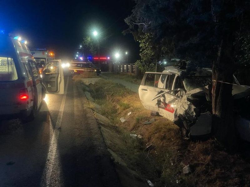 Accident Teleorman: O persoană a murit, iar alte patru sunt rănite, după ce un microbuz și o mașină s-au ciocnit