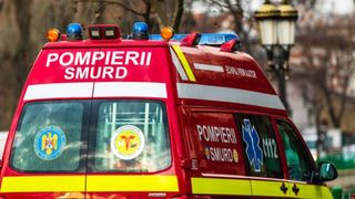 Tentativă de sinucidere &icirc;n Capitală! O femeie a sărit de la etajul 5 al firmei unde muncea