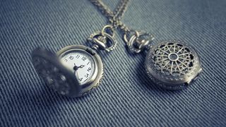 Ora de iarnă 2023: România trece în weekend la ora standard a Europei de Est