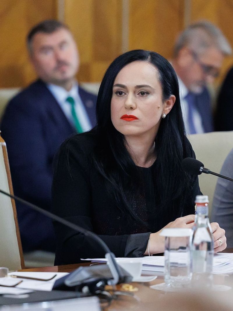"La muncă egală, plată egală", spune ministrul Muncii despre legea salarizării