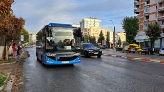 Autobuzele Karsan e-Atak