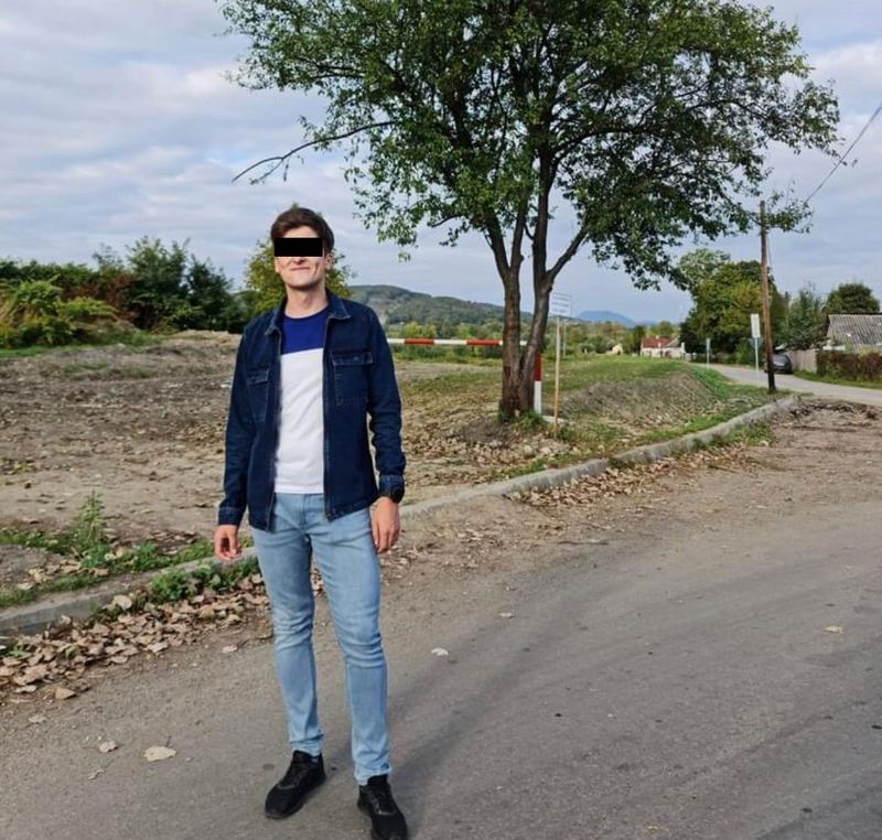 Profesor din Maramureș, reținut după ce și-a dat întâlnire cu o elevă de 11 ani.