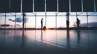 Alertă cu bombă &icirc;n 5 aeroporturi din Franța. Traficul aerian nu a suferit schimbări