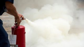 Diferite tipuri de stingătoare: alegerea celui potrivit pentru nevoile tale