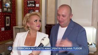 VIDEO - Fericirea nu costă nimic pentru Iuliana Tudor. Vedeta a lansat prima carte despre viața sa