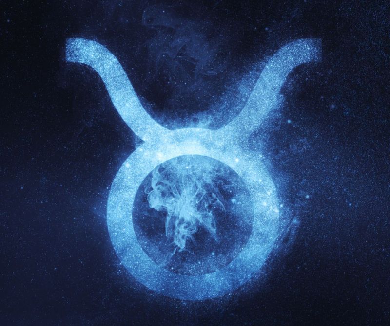 Horoscop 28 octombrie 2023: Eclipsa de lună aduce schimbări majore