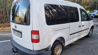 Masină furata, oprită cu focuri de armă &icirc;n pneuri sucevița