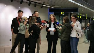 Soția rom&acirc;nului răpit de teroriștii Hamas a ajuns &icirc;n Rom&acirc;nia. Femeia este disperată să &icirc;și găsească soțul și cere ajutor autorităților rom&acirc;ne pentru eliberarea lui: "Nu mai știu nimic de soțul meu de pe 7 ocgtombrie"