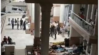 Oamenii din Gaza stau &icirc;n apropierea spitalului pentru că acolo se simt &icirc;n siguranță.