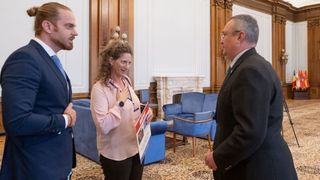 Ella Chaimi împreună cu Nicolae Ciucă