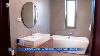VIDEO - Răzvan de la Pitești, casă cu mult bun gust. Artistul și-a decorat singur locuința