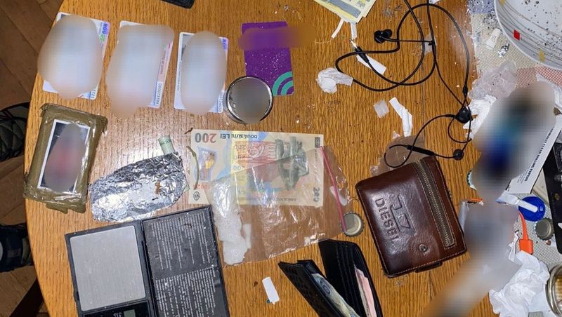 Rețea traficanți de droguri