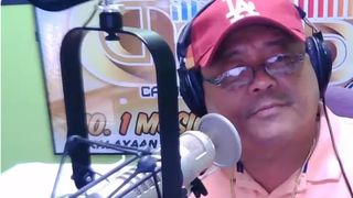 Un jurnalist de radio din Filipine a sfârșit brusc, după ce a fost împușcat mortal în timpul unei emisiuni în direct