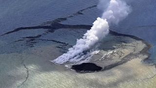 Cum arată insula vulcanică