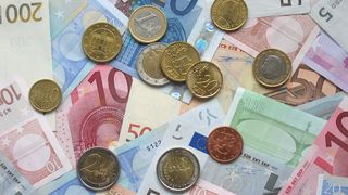 Curs valutar BNR, 13 noiembrie 2023: Cum &icirc;ncepe moneda euro săptăm&acirc;na?