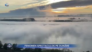 VIDEO - Fenomen spectaculos la Galați. O &bdquo;cortină&rdquo; densă de ceață a acoperit apele Dunării