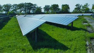 Fotovoltaice pentru Casa Ta: De la Panouri la Baterii