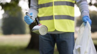 Depozitarea deșeurilor costă &icirc;n Rom&acirc;nia 50 de euro/tonă, iar &icirc;n alte țări UE 500 de euro/tonă