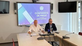 Dumitru Costin și vicepresedintele BNS la conferinta de presa de miercuri