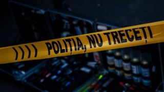 Victima prezintă leziuni la nivelul capului