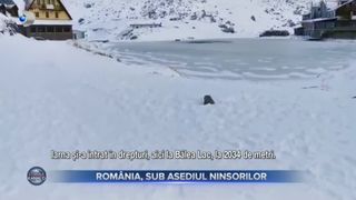 VIDEO - Rom&acirc;nia, sub asediul ninsorilor. Stratul de zăpadă căzut &icirc;n zonele montane depășește 10 centimetri