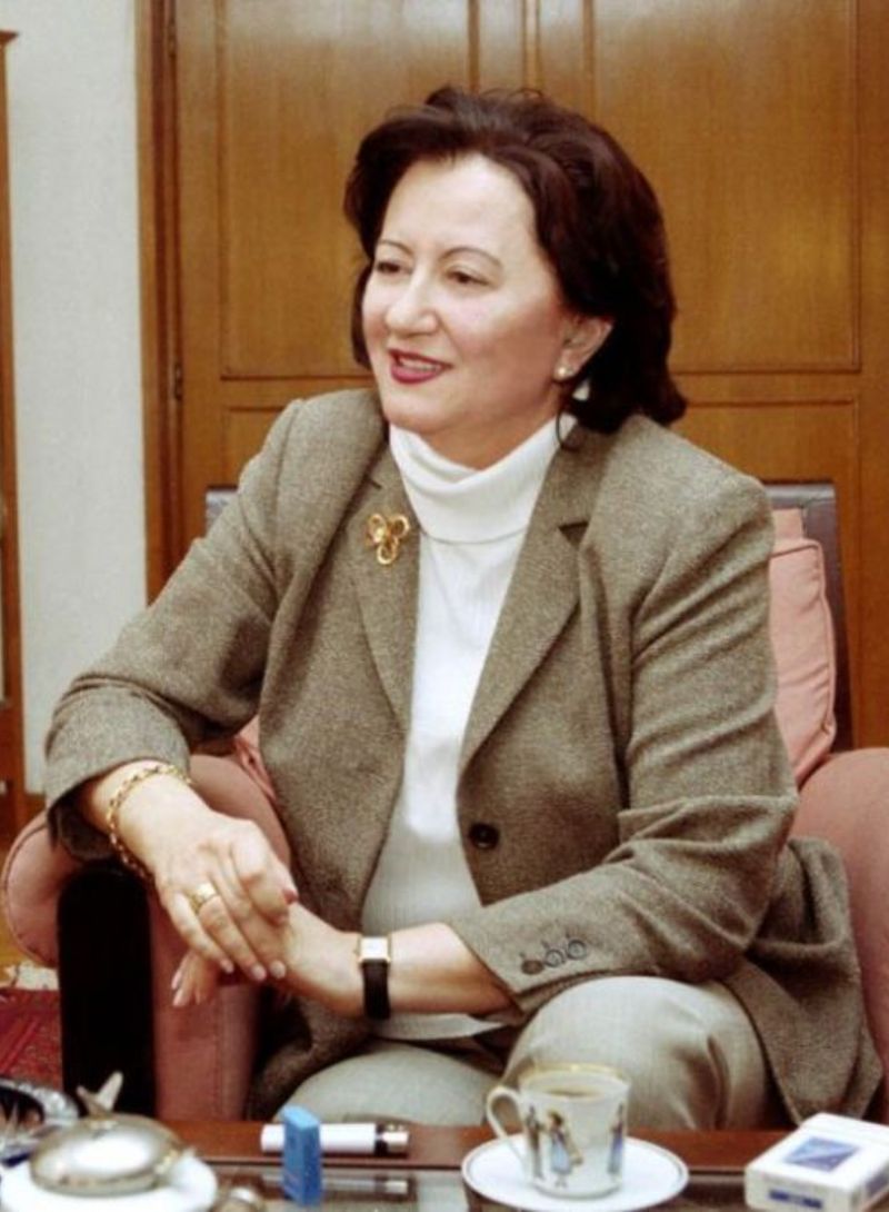 mioara-roman-in-tinerete