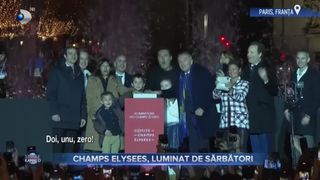 VIDEO - S-au aprins luminițele de Crăciun la Paris. Turiștii au venit să isiste la momentul magic