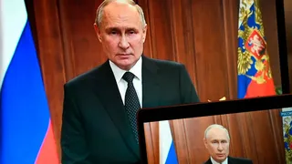 UPDATE. Vladimir Putin prezintă "poziţia Rusiei" la G20, într-un context "foarte, foarte turbulent". Liderul de la Kremlin compară tragediile din Ucraina și Gaza