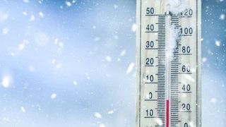 vreme rece - prima ninsoare - termometru