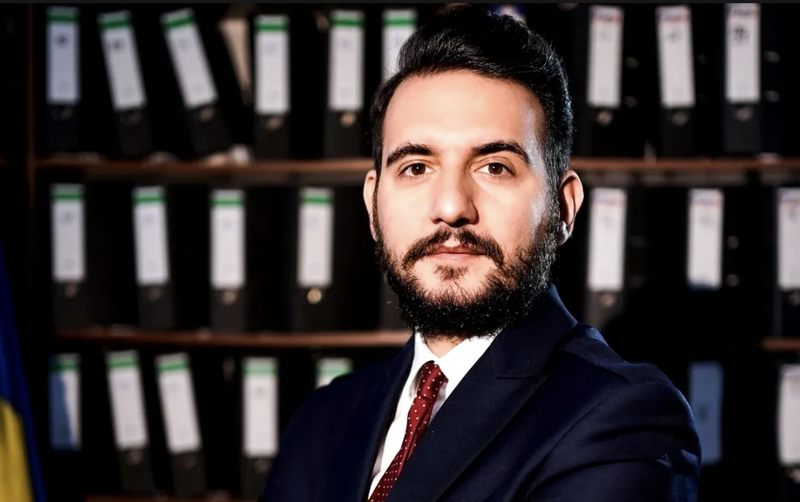 Avocat Adrian Cuculis