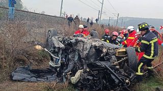 Accident grav excavator