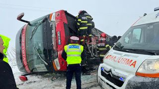vaslui Autocar răsturnat de viscol