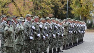 militari romani la paradă