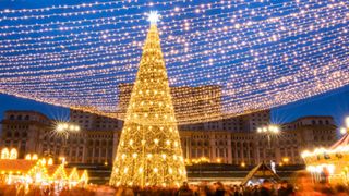 Circulație restricționată în București, cu ocazia desfășurării Târgului de Crăciun din Piața Constituției. Recomandările autorităților