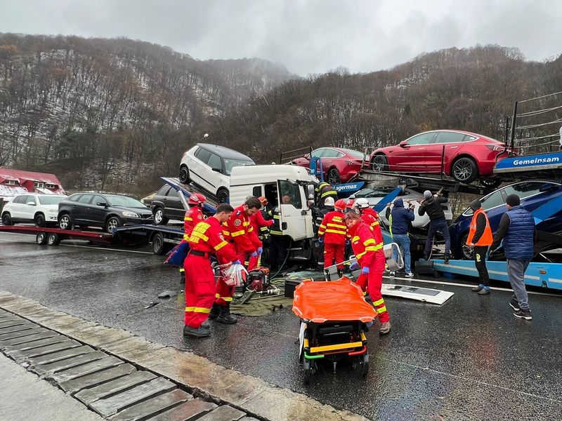 interventie echipaj smurd la accident