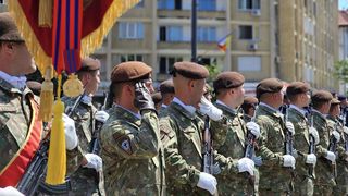 parada militara ziua nationala a romaniei 1 decembrie