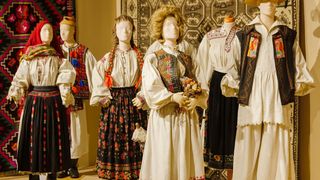 costume populare roventura