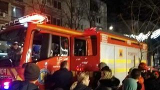 45 de oameni, dintre care 29 de copii, au rămas blocați în roata panoramică