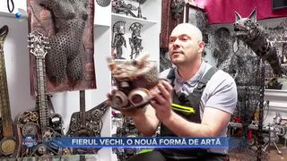VIDEO-  O nouă formă de artă. Un bărbat creează păpuși din fier vechi