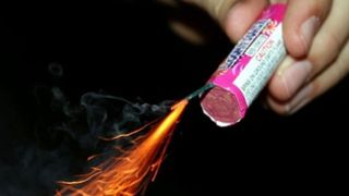 O petardă a explodat în mâna unui copil din judetul Prahova