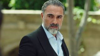 Azi, de la ora 20:00, &icirc;n serialul &bdquo;Promisiunea&rdquo;! Abbas, pus la punct de Serhan