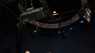 Un t&acirc;năr constănțean a c&acirc;știgat mașina pusă la bătaie de Radio Impuls, &icirc;n concursul &ldquo;Incubatorul de cadouri&rdquo;!  &ldquo;Nici acum, după ce am c&acirc;știgat mașina, nu &icirc;mi vine să cred! Mașina o să o dăruiesc soției mele!&rdquo;