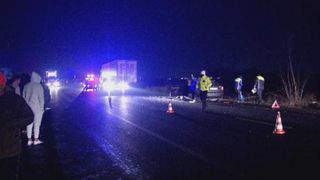 Accident cumplit &icirc;n Ilfov. Un t&acirc;năr s-a stins din viață pe loc după ce mașina pe care o conducea a intrat &icirc;ntr-un TIR