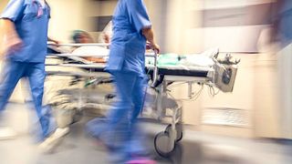 Apar noi informații &icirc;n cazul fetiței de 4 ani din Timiș. Starea &icirc;n care au găsit-o medicii c&acirc;nd au venit să o resusciteze