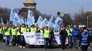 Polițiștii, protest la Guvern pentru salarii mai mari