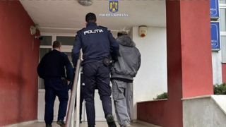 VIDEO - Un bărbat a fost reținut pentru &icirc;nșelăciune. Ar fi vorba despre un cunoscut manelist