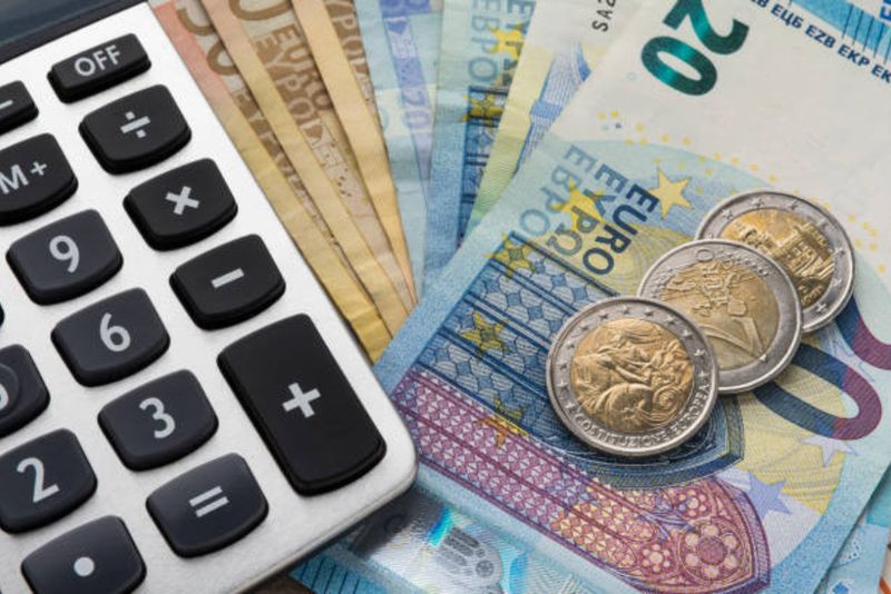 moneda euro curs valutar