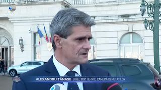 VIDEO- Cade fațada Casei Poporului. Parlamentarii se tem de o tragedie