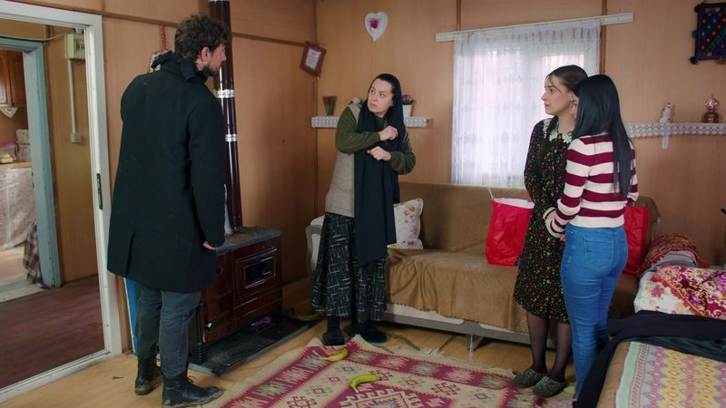 Azi, de la ora 19:00, un nou episod din serialul “Dragoste și speranță”! Kuzey, sprijin pentru Sîla